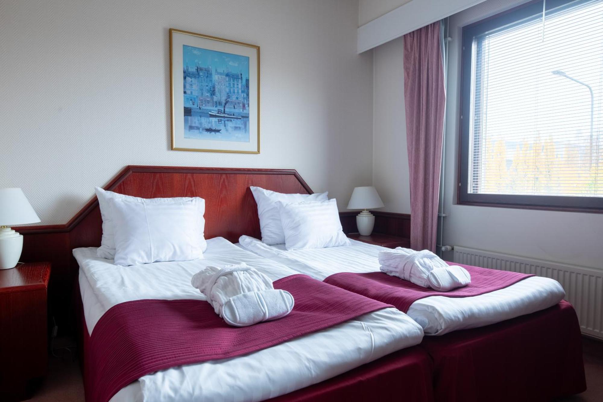 Hotel Oscar Varkaus Oda fotoğraf