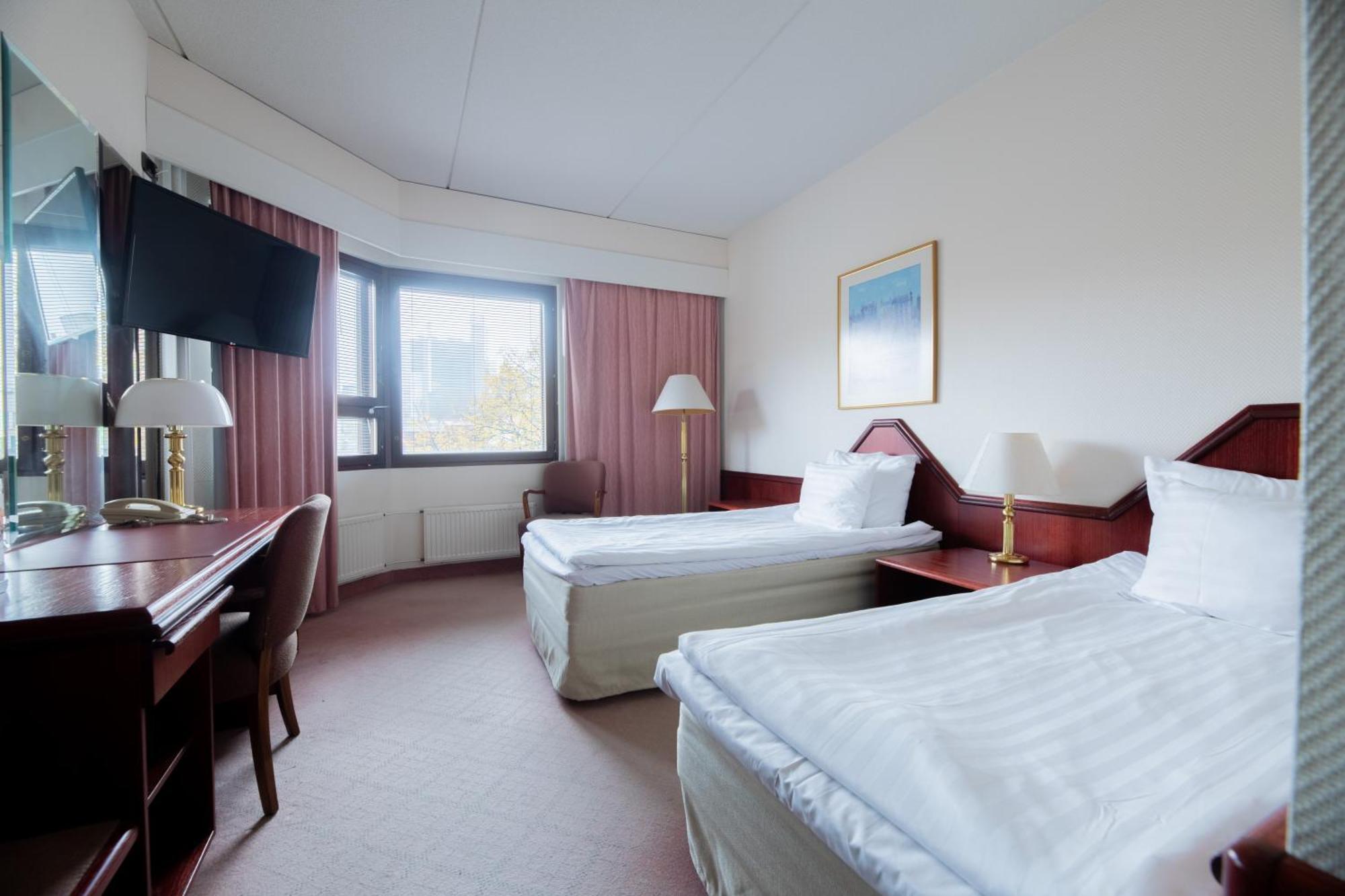Hotel Oscar Varkaus Oda fotoğraf