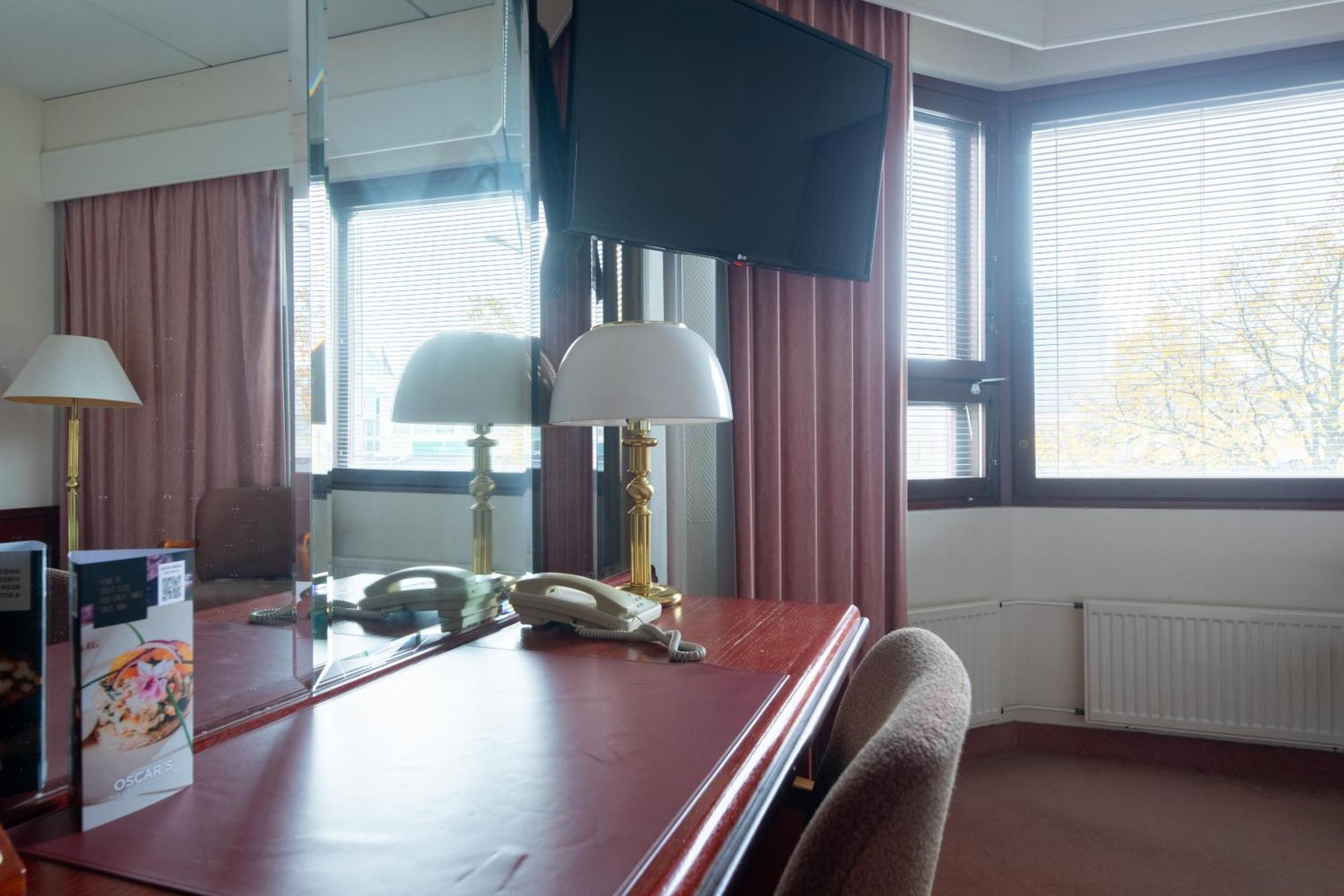 Hotel Oscar Varkaus Oda fotoğraf