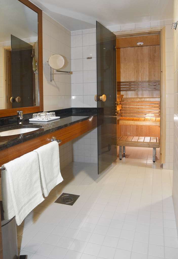 Hotel Oscar Varkaus Oda fotoğraf