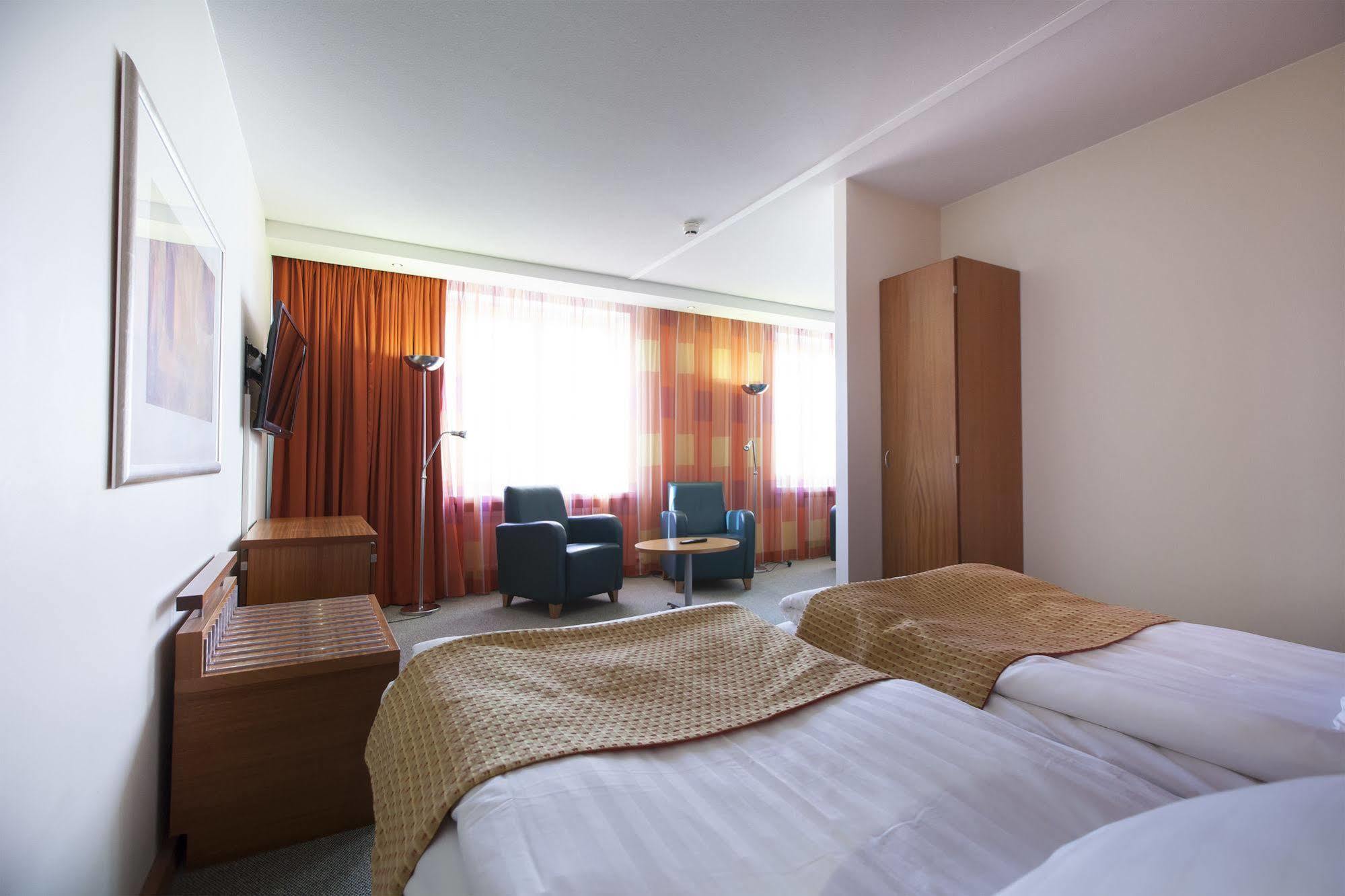Hotel Oscar Varkaus Dış mekan fotoğraf