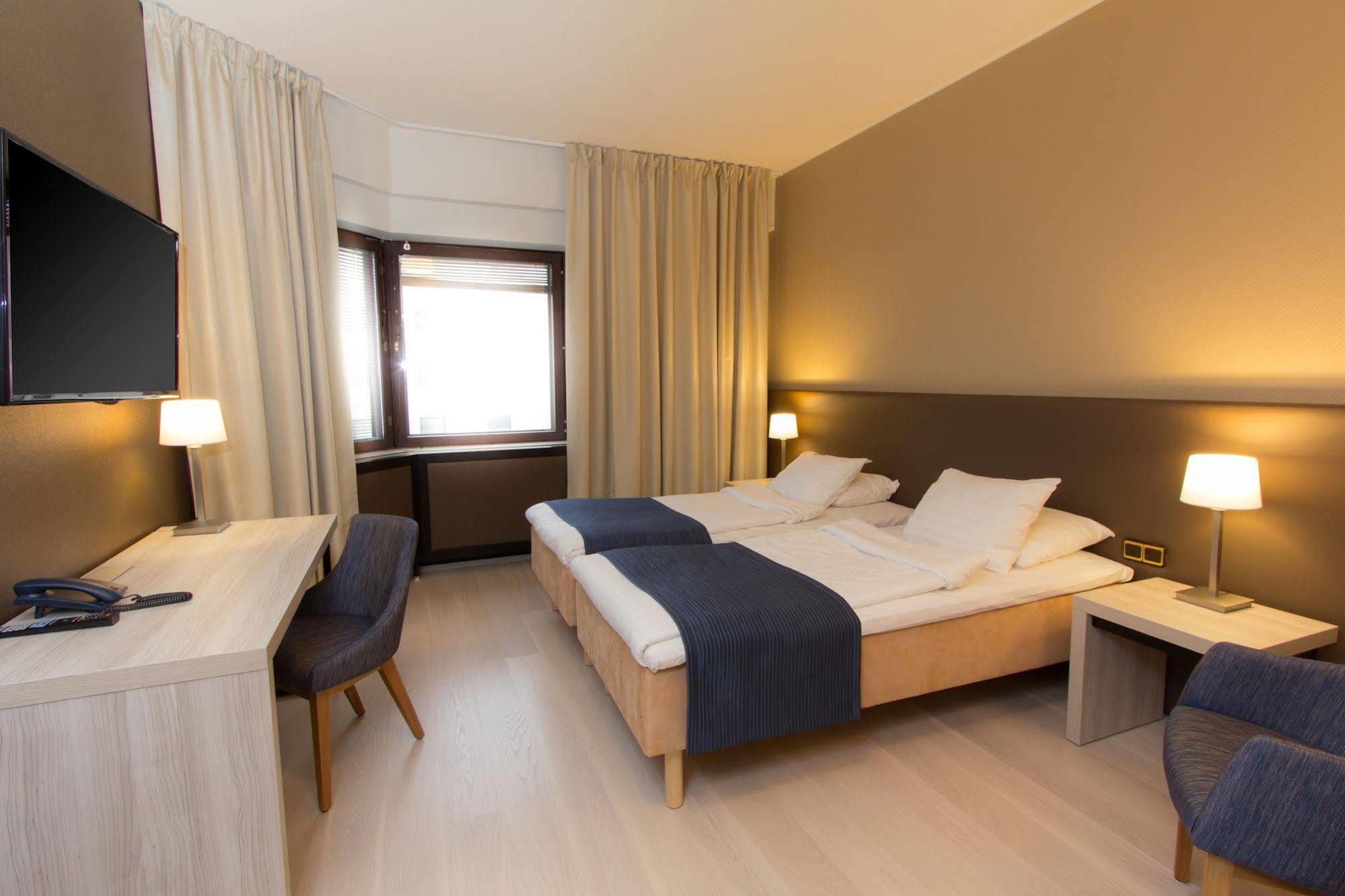 Hotel Oscar Varkaus Dış mekan fotoğraf